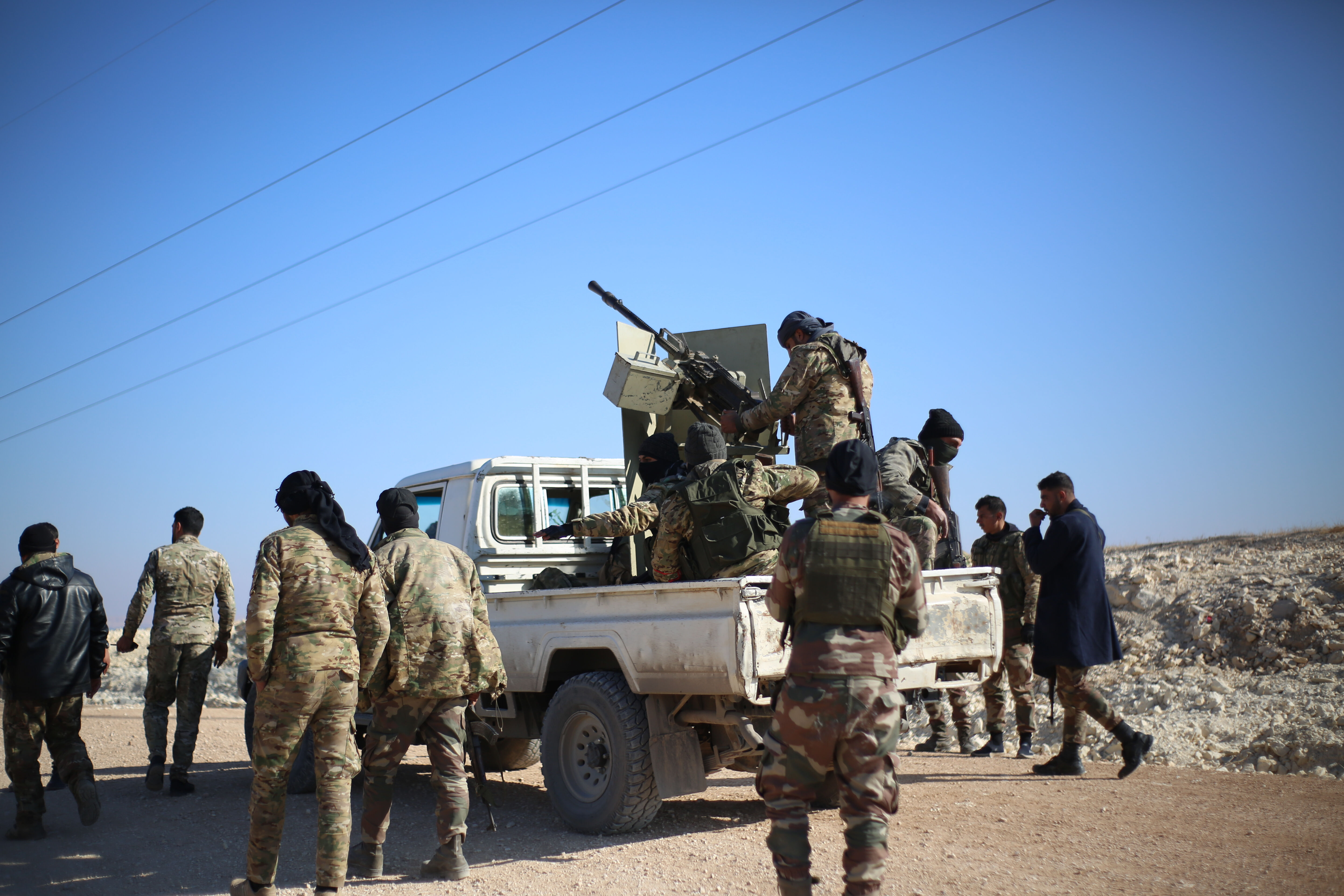 SMO operasyon için emir bekliyor! 25 bin kişilik ordu PKK/YPG'yi kuşattı SMO operasyon için emir bekliyor! 25 bin kişilik ordu PKK/YPG'yi kuşattı - 1. Resim