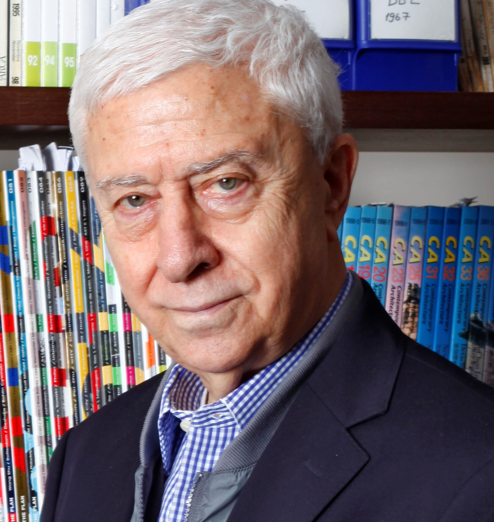 Ünlü Mimar Turgut Toydemir trafikte tartıştığı polis tarafından öldürüldü Ünlü Mimar Turgut Toydemir trafikte tartıştığı polis tarafından vuruldu - 1. Resim