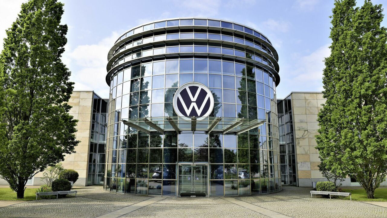Anlaşma tamamlandı! Volkswagen, Almanya’da 35 bin kişiyi işten çıkarıyor - 2. Resim