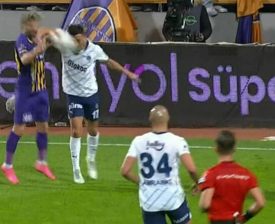 Eyüpspor-Fenerbahçe maçının tartışmalı pozisyonları için son noktayı koydu! Kırmızı, penaltılar ve dahası... - 2. Resim