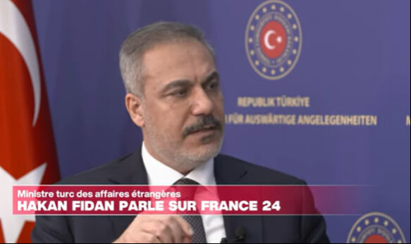 Sağlık Bakanı Hakan Fidan Fransız basınından France 24'e konuştu! Suriye'deki PKK'lı teröristlere operasyon yapılacak mı? - 1. Resim
