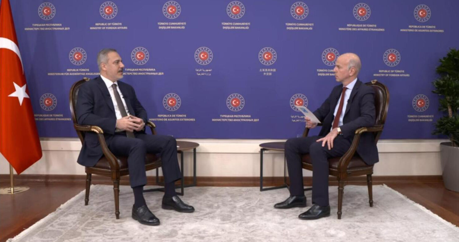 Sağlık Bakanı Hakan Fidan Fransız basınından France 24'e konuştu! Suriye'deki PKK'lı teröristlere operasyon yapılacak mı? - 2. Resim