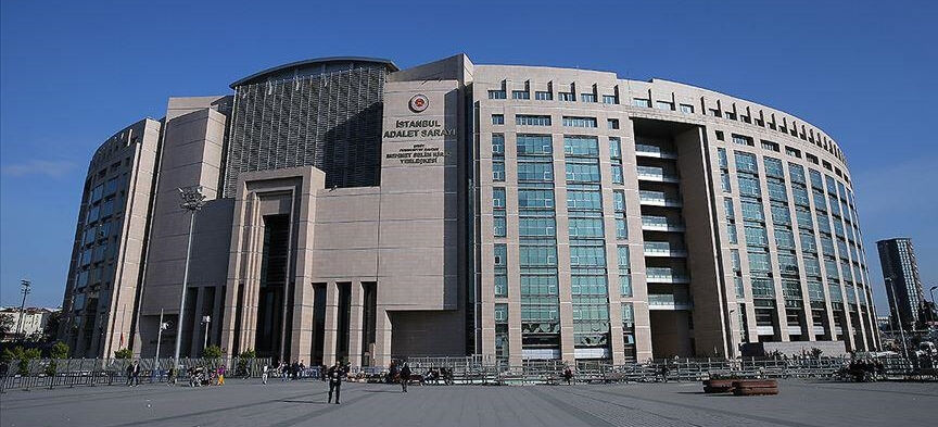 TSK hakkındaki sözleriyle olay olan Özlem Gürses adliyeye sevk edildi - 2. Resim