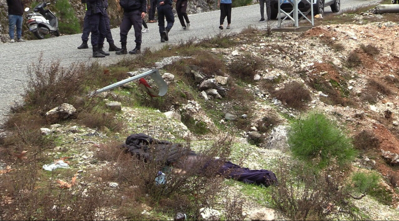 Bir aileyi yıkan kaza... 9 yaşındaki çocuk öldü, babası ağır yaralandı - 3. Resim