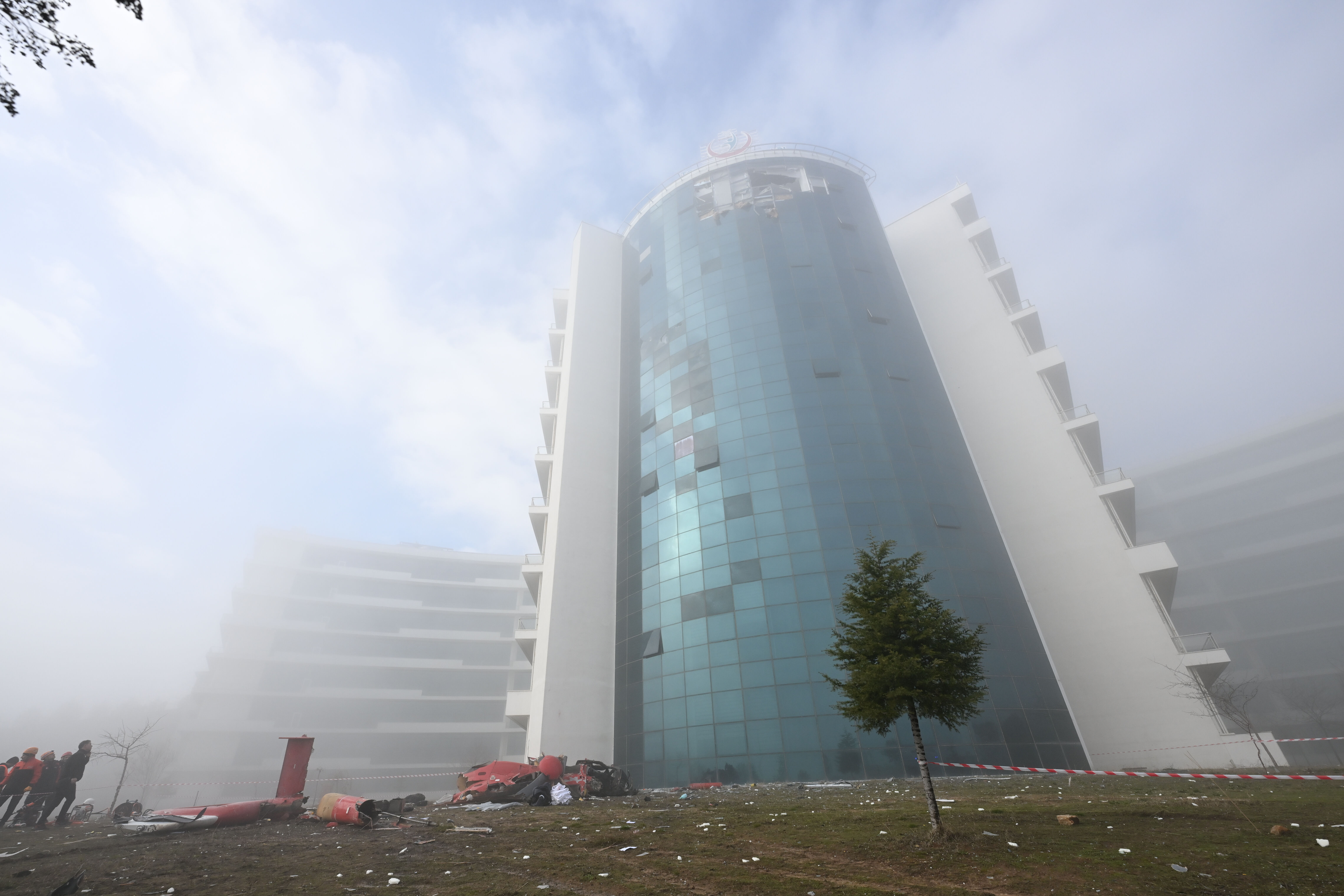 Muğla'da helikopter kazası! 4 kişi öldü, son anlar ortaya çıktı Muğla'da helikopter kazası! Çok sayıda ekip olay yerinde - 9. Resim