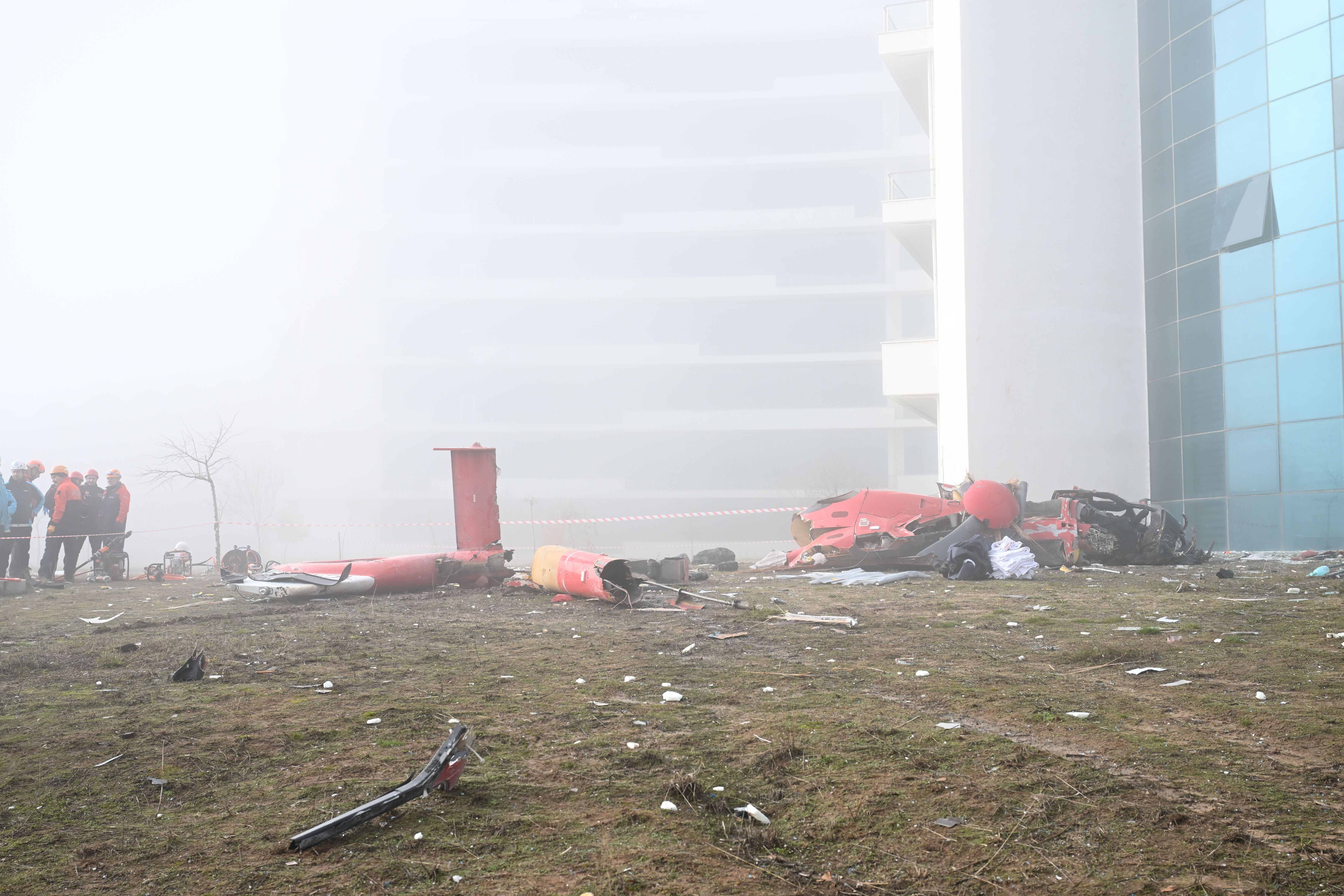 Muğla'da helikopter kazası! 4 kişi öldü, son anlar ortaya çıktı Muğla'da helikopter kazası! Çok sayıda ekip olay yerinde - 2. Resim