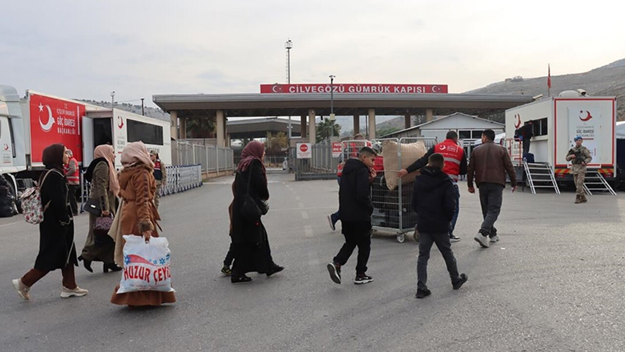 Suriyelilerin dönüşünü hızlandırmak için yeni adımlar! Bakanlık devreye girdi - 1. Resim