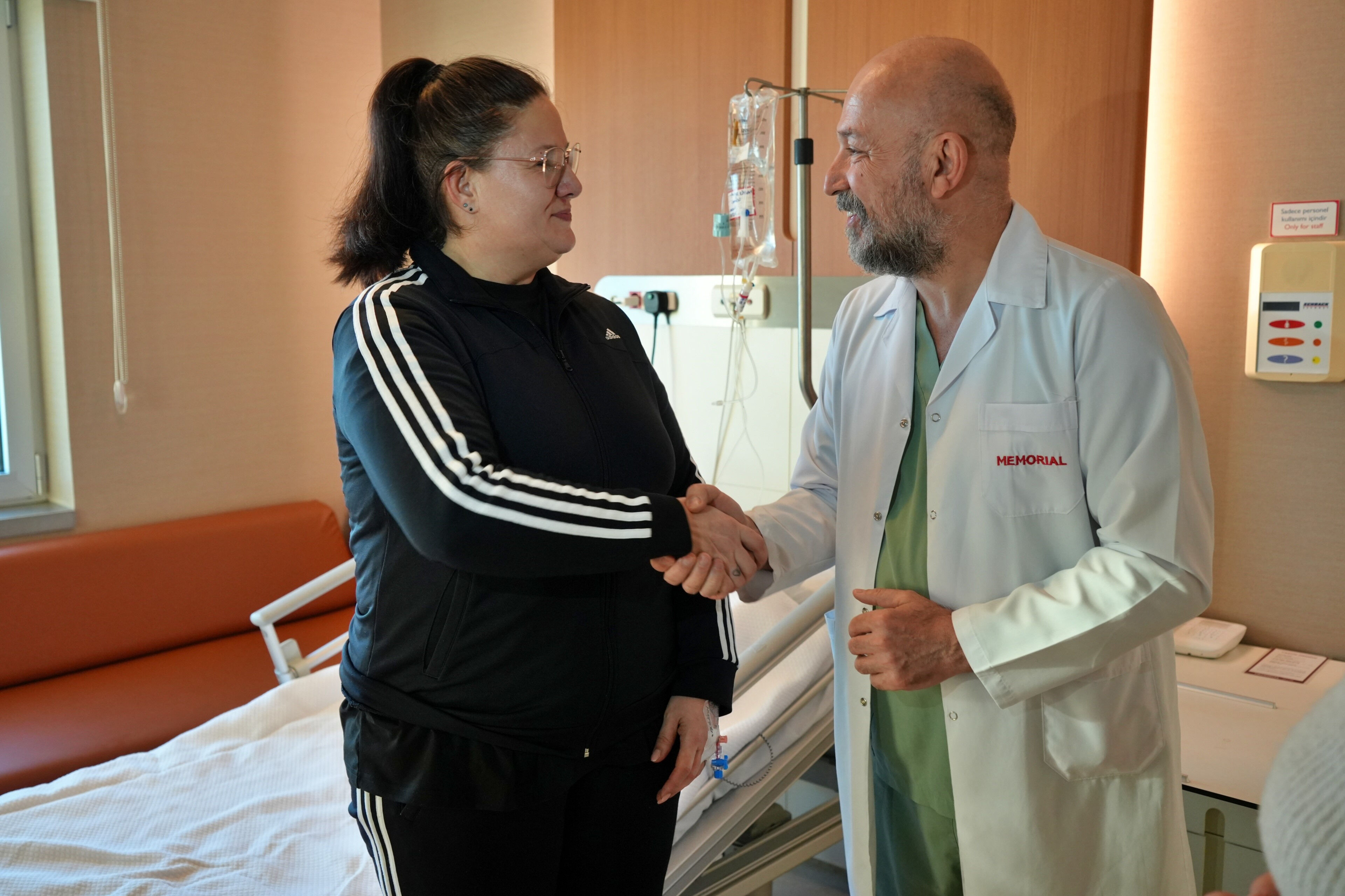 Zayıflamak için gittiği doktorda hayatının şokunun yaşadı! 