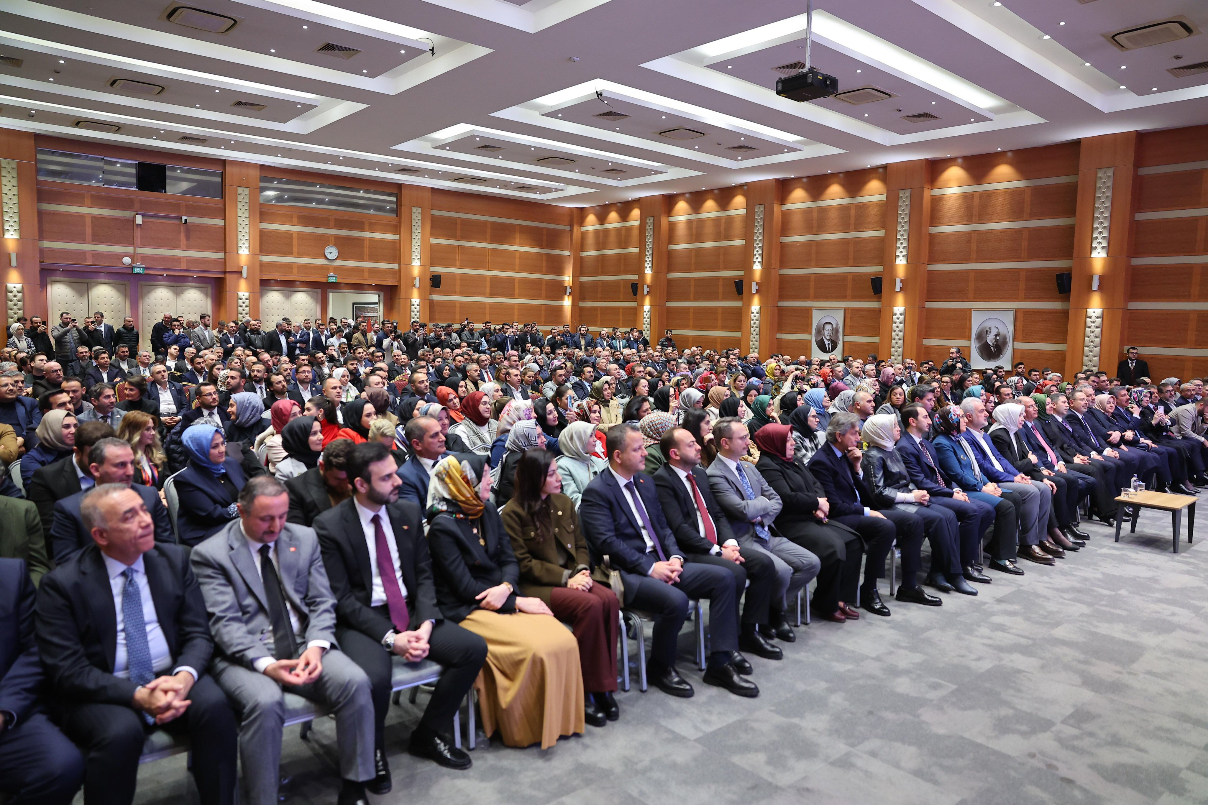 AK Parti İstanbul İl Başkanı Osman Nuri Kabaktepe yerine geçecek ismi resmen açıkladı - 2. Resim