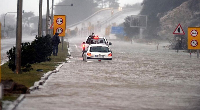 Antalya Valiliği duyurdu! 24 Aralık Antalya'da okullar tatil mi? Yarın Antalya'da eğitime ara verilecek mi? - 2. Resim