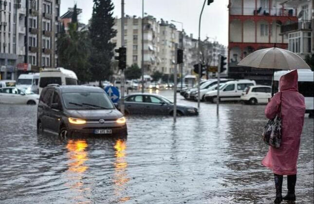 Antalya Valiliği duyurdu! 24 Aralık Antalya'da okullar tatil mi? Yarın Antalya'da eğitime ara verilecek mi? - 1. Resim