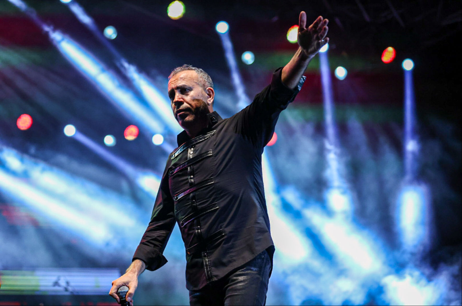 Haluk Levent'ten üzen haber! Hastaneye kaldırıldı Haluk Levent'ten üzen haber! Hastaneye kaldırıldı - 1. Resim