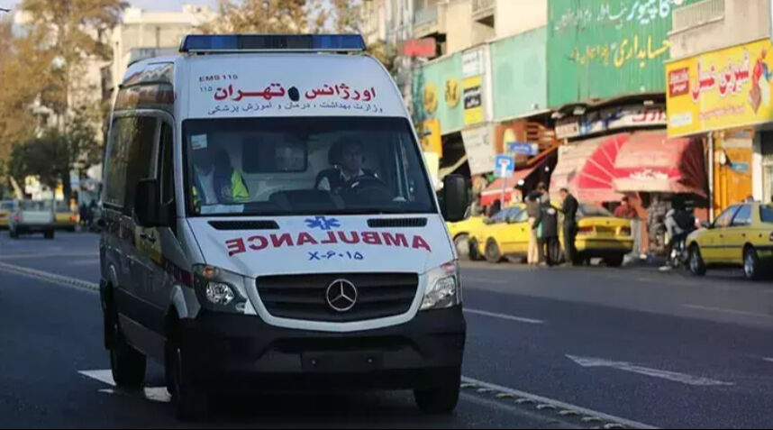 İran'da otobüs ve yakıt tankeri kafa kafaya çarpıştı! Feci kazada can pazarı - 1. Resim