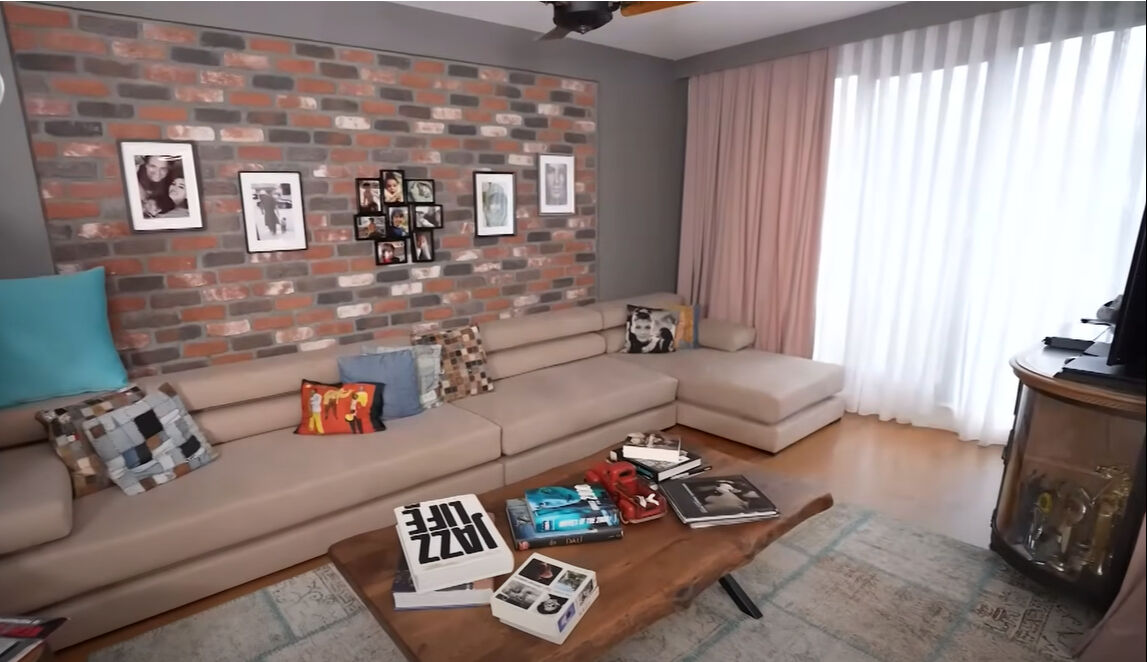 3+1 evinin kapılarını ilk kez açtı! Doğa ile iç içe yaşayan Nadide Sultan'ın lüks villasında yok yok... 3+1 evinin kapılarını ilk kez açtı! Doğa ile iç içe yaşayan Nadide Sultan'ın lüks villasında yok yok... - 2. Resim