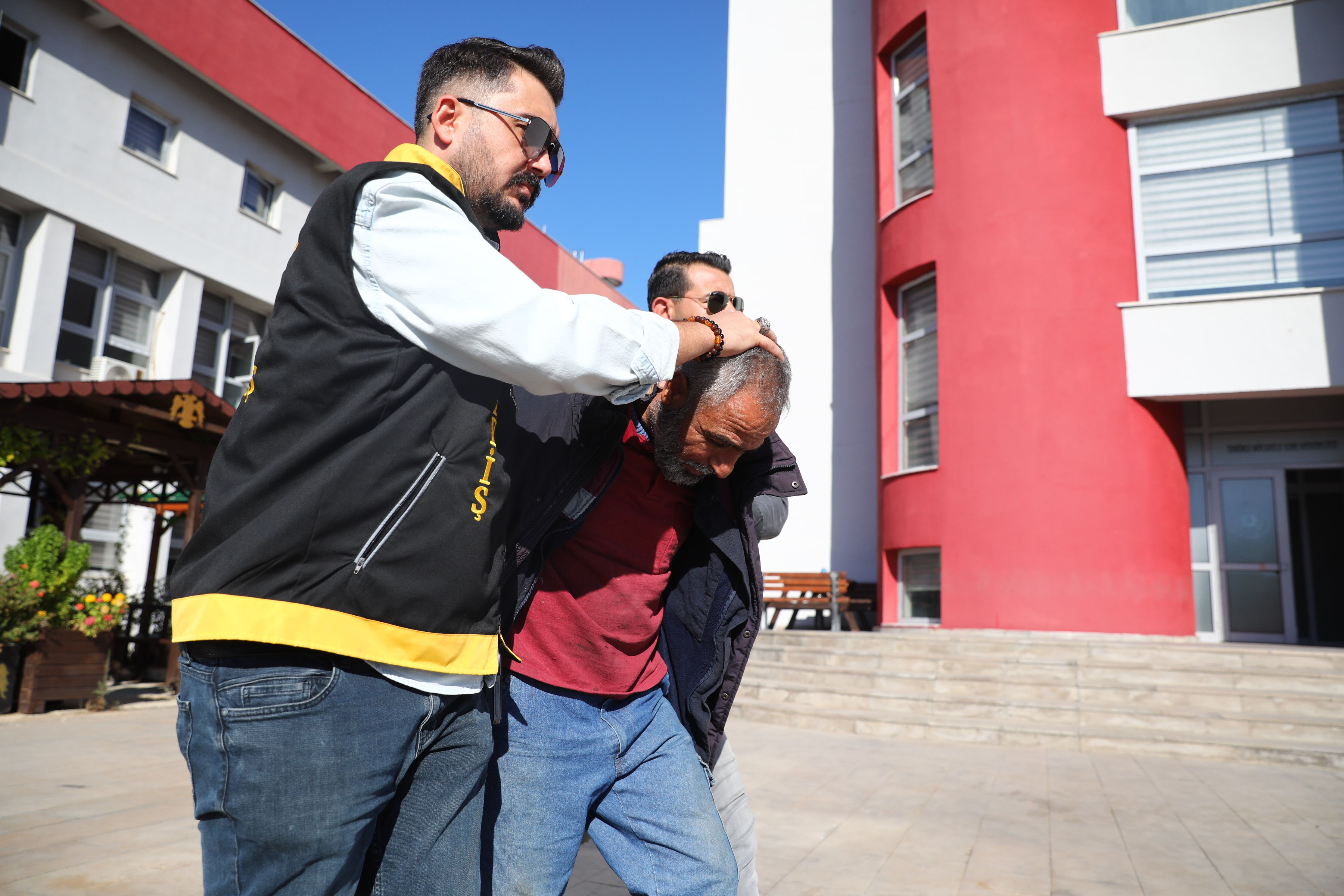 Adana'daki mezarlık katliamının detayları kan dondurdu: Kayınbaba ve görümcenin korkunç planı - 2. Resim