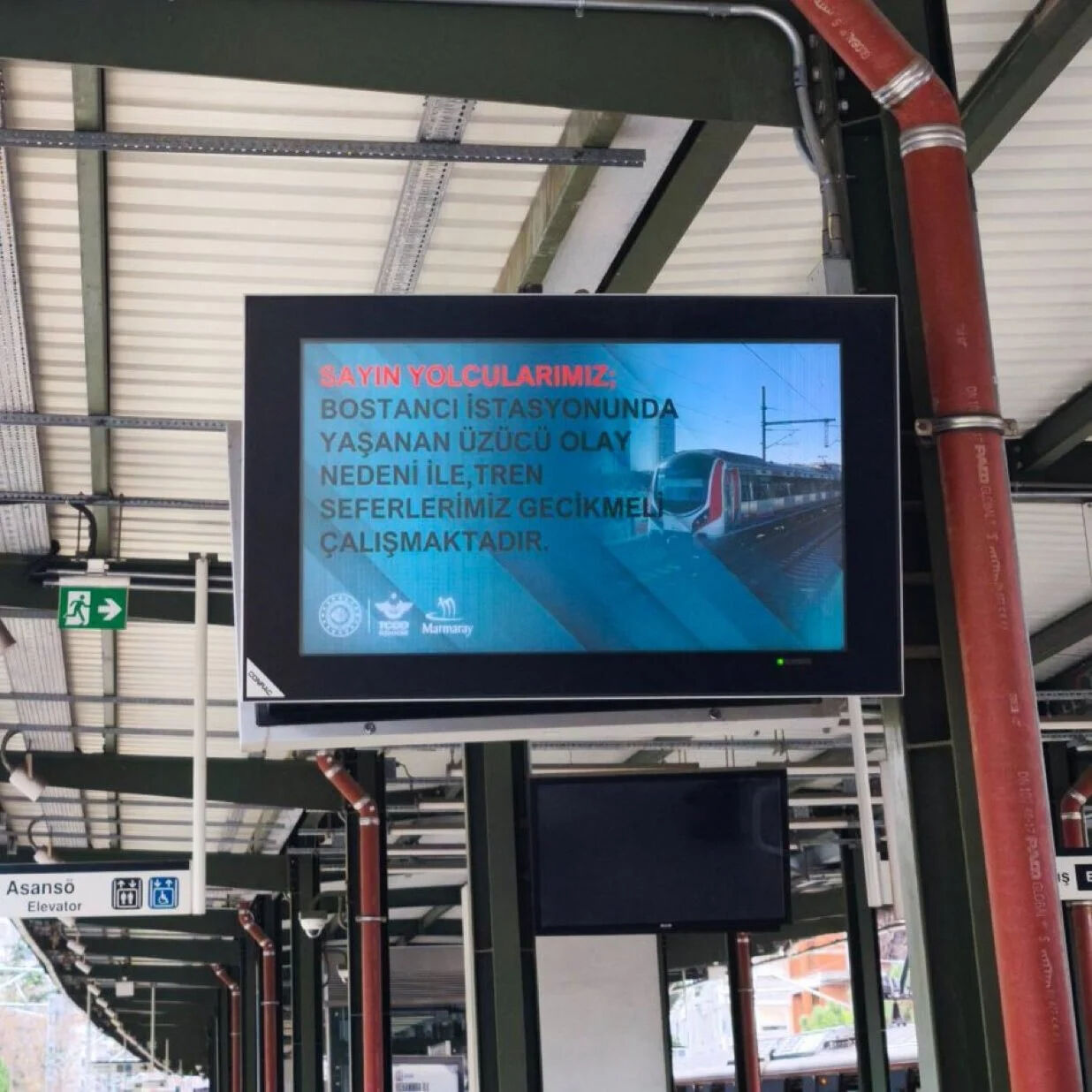 Bostancı Marmaray seferleri neden durduruldu? 24 Aralık Salı günü Marmaray’ın neden çalışmadığı belli oldu  - 1. Resim