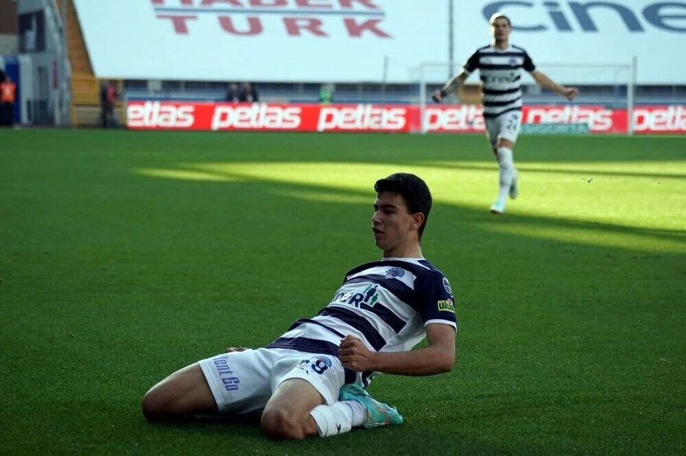 Yasin Özcan kimdir, kaç yaşında? Yasin Özcan Premier Lig'e gidiyor  - 2. Resim