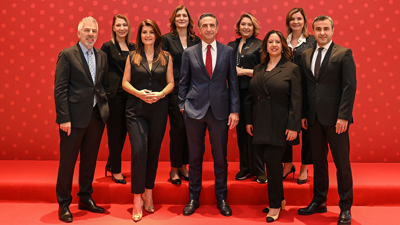 5G’siz her yıl 120 milyar TL kayıp demek! Yatırımlarını devam ettiren Vodafone ‘5,5g için hazırız’ mesajı verdi 5G’siz her yıl 120 milyar TL kayıp demek! Yatırımlarını devam ettiren Vodafone ‘5,5g için hazırız’ mesajı verdi - 1. Resim