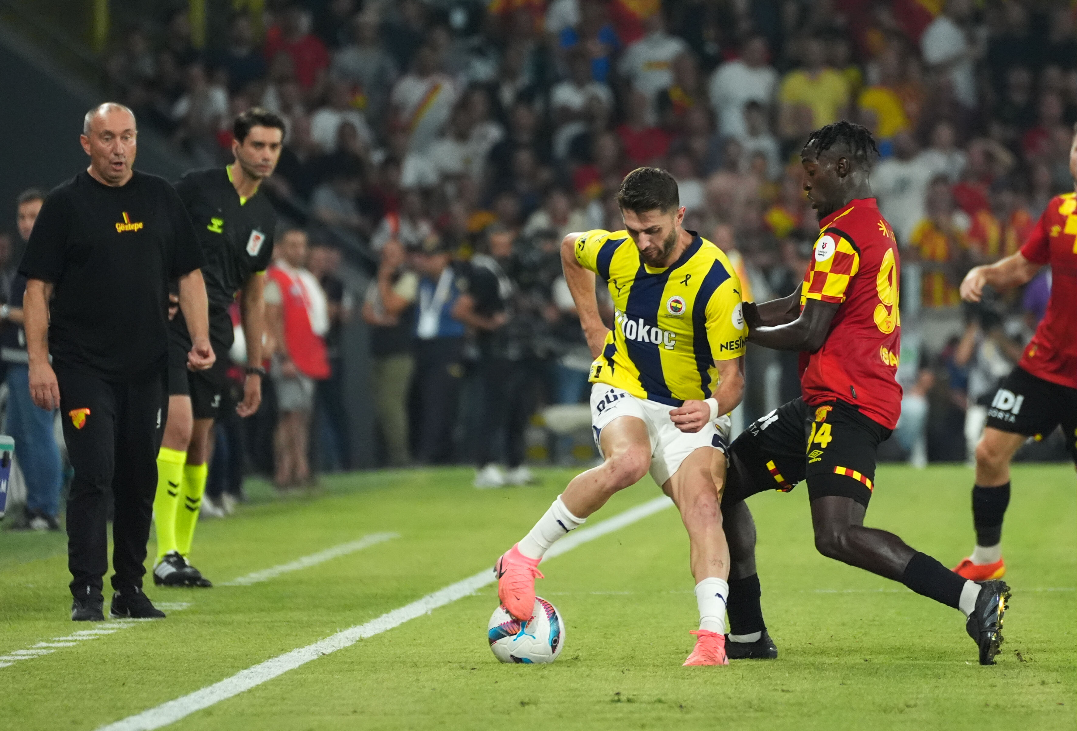 Benfica'ya Kerem ve Orkun'dan sonra bir Türk yıldız daha! Portekiz ekibi Fenerbahçe'den İsmail Yüksek için geliyor - 4. Resim