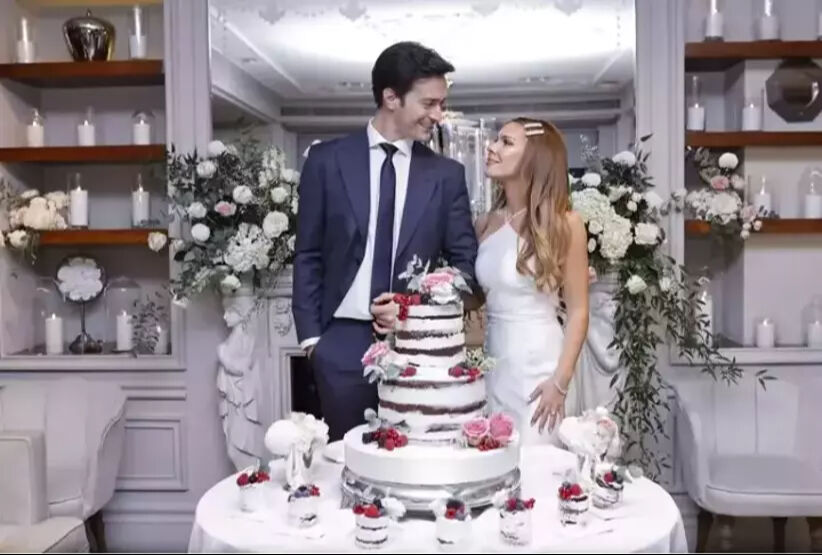 Oyuncu Feyyaz Şerifoğlu ünlü spikerle evleniyor! Milyonluk hediyesi ağızları açık bıraktı - 1. Resim
