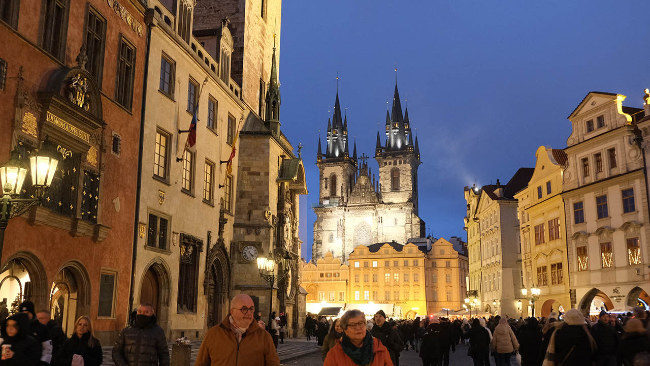 Prag Astronomik Saati ilgi odağı oldu! Dünyanın çalışan en eski saati sembollerle dolu Prag Astronomik Saati ilgi odağı oldu! Dünyanın çalışan en eski saati sembollerle dolu - 6. Resim