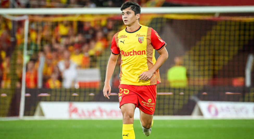 Fenerbahçe'ye 20'lik Özbek stoper! Abdukodir Khusanov için Lens'e teklif yapılacak - 3. Resim