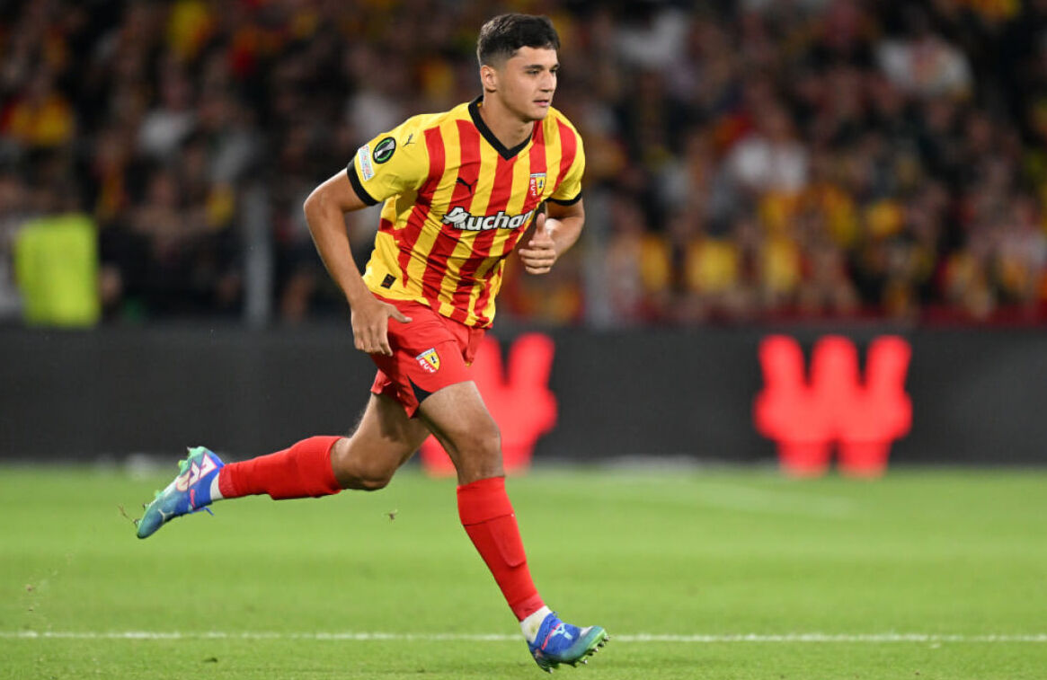 Fenerbahçe'ye 20'lik Özbek stoper! Abdukodir Khusanov için Lens'e teklif yapılacak - 2. Resim