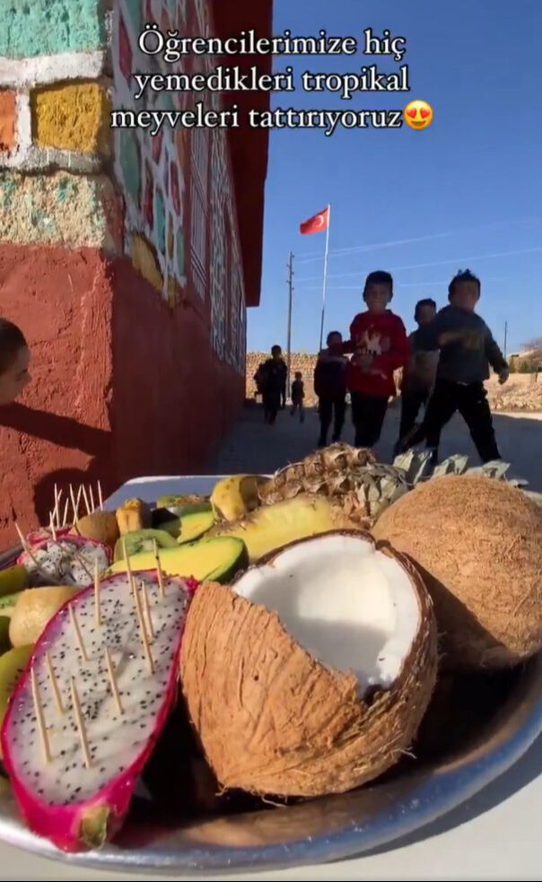 Fenomen öğretmenleri kimse durduramıyor! MEB kararına uyan yok, rezillik diz boyu - 1. Resim
