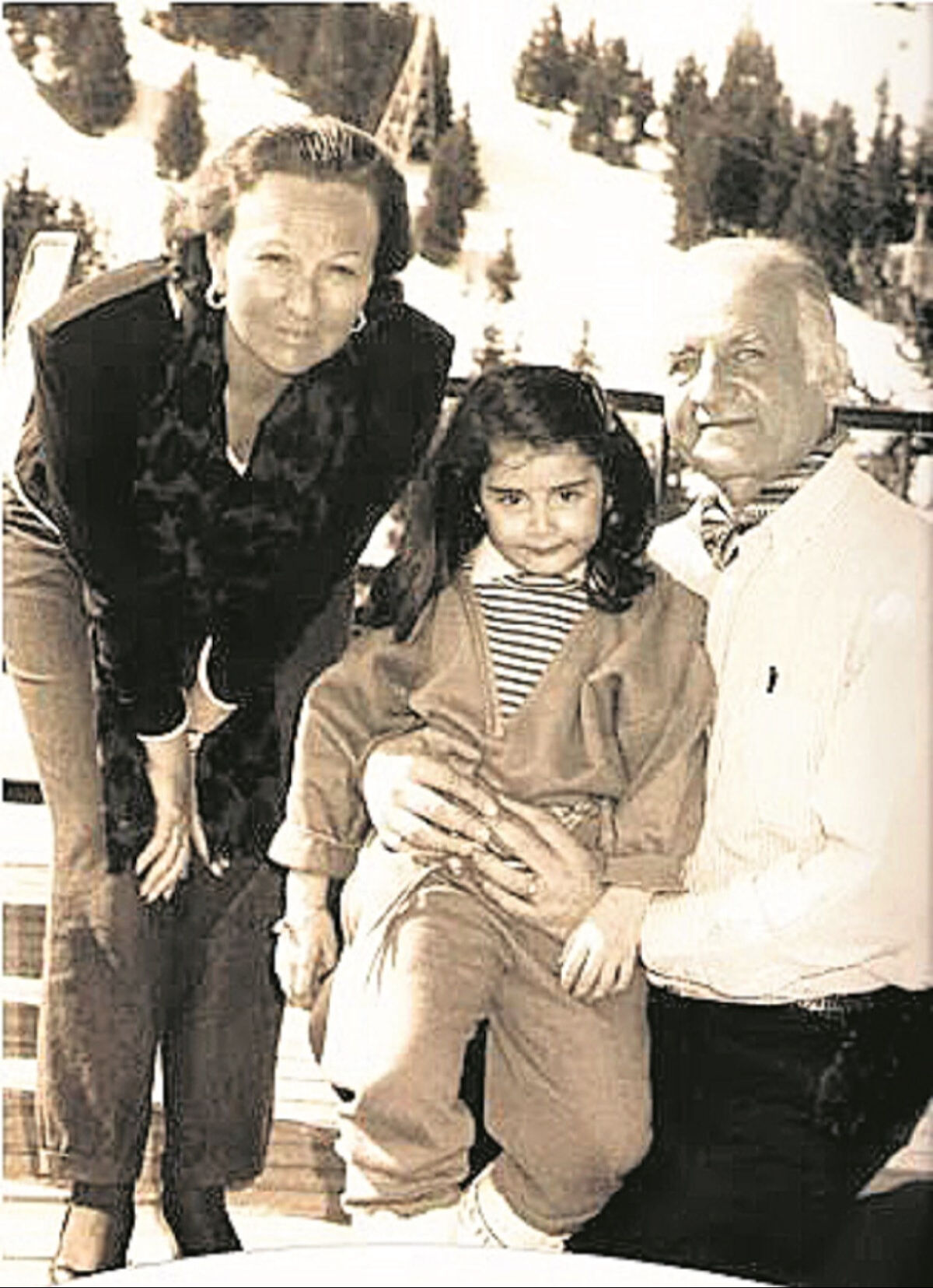 İş adamı İnan Kıraç 87 yaşında dünyaevine girdi! Evlatlık kızı 'babam istismar ediliyor, son vermem lazım' dedi - 2. Resim