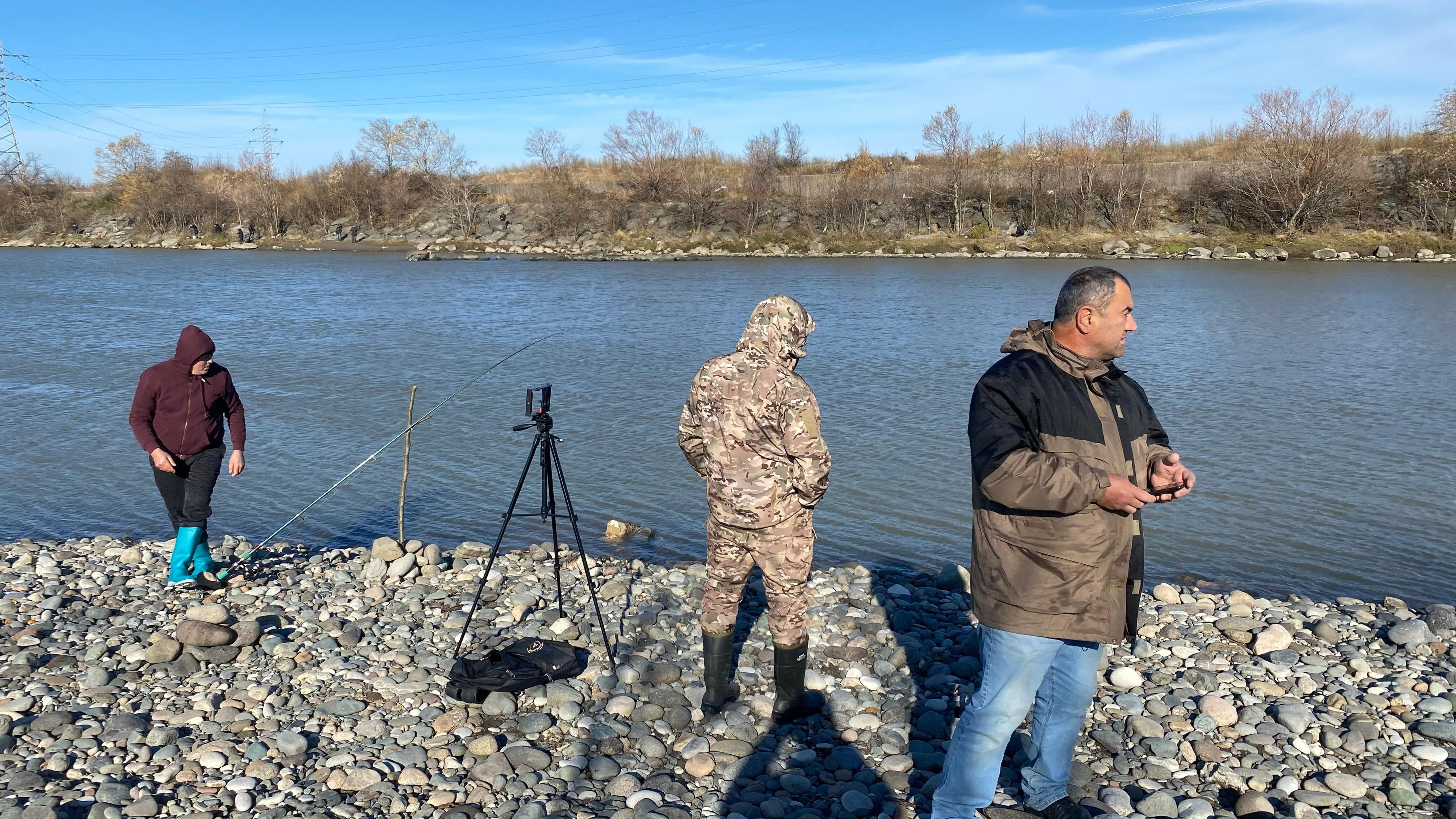Türkiye'den firar ettiler, başka ülkeye ulaştılar! Oltasını kapan oraya koştu - 1. Resim