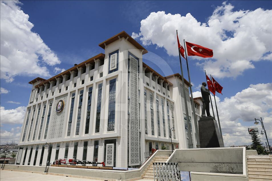 Emniyet Genel Müdürlüğü 42 hizmetli memur istihdam edecek! Başvurular nasıl ve nereden yapılır? - 1. Resim