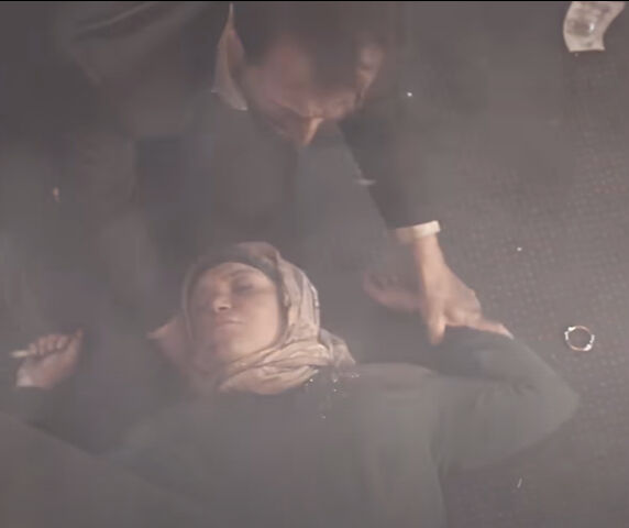 Kızılcık Şerbeti Nilay öldü mü, diziden ayrılıyor mu? Patlama sahnesi dikkat çekti Kızılcık Şerbeti Nilay öldü mü, diziden ayrılıyor mu? Patlama sahnesi dikkat çekti - 1. Resim