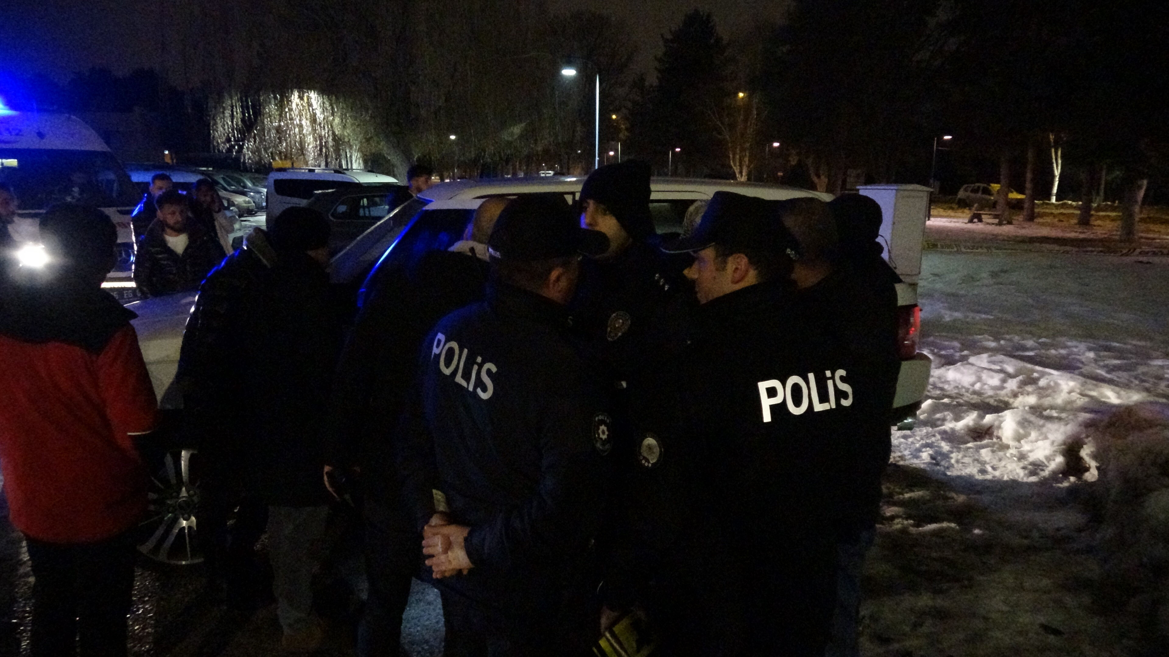 Okuldan kızını almak için gitmişti! Ölü bulundu - 1. Resim