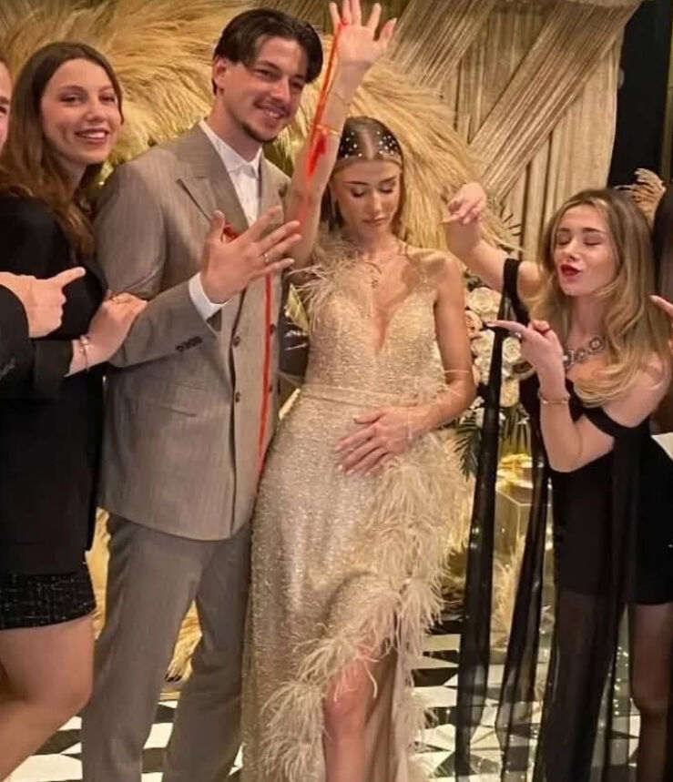 Enis Destan kimdir, kaç yaşında? Arzum Kuruçalı ile nişanlandı  - 1. Resim