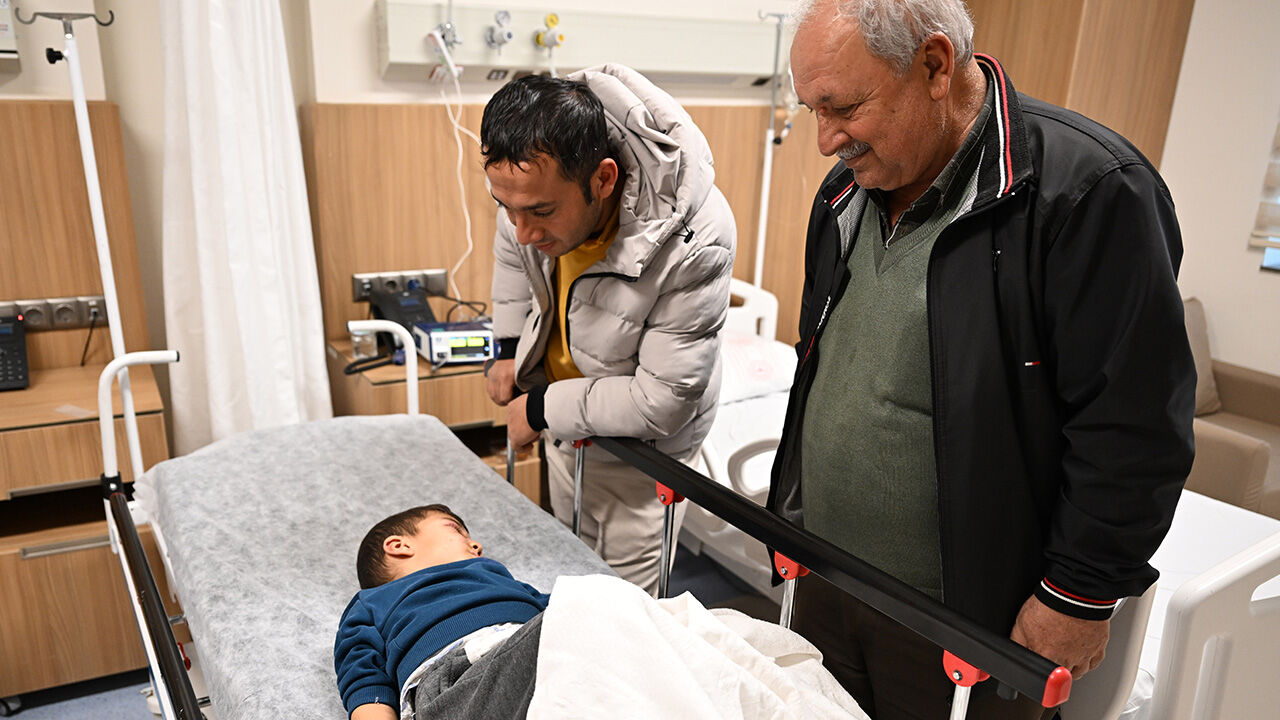 Kuduz tespit edilen köye karantina! Giriş çıkışlar kapatıldı - 1. Resim