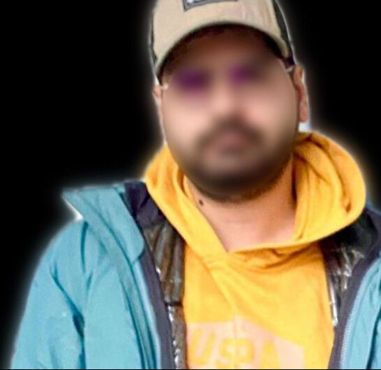 Uyuşturucuyla mücadele tırının önünde dalga geçip kayda aldılar Uyuşturucuyla mücadele tırının önünde dalga geçip kayda aldılar - 2. Resim