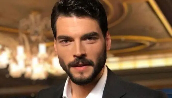 Akın Akınözü'nün acı günü! Aldığı haberle yıkıldı - 1. Resim