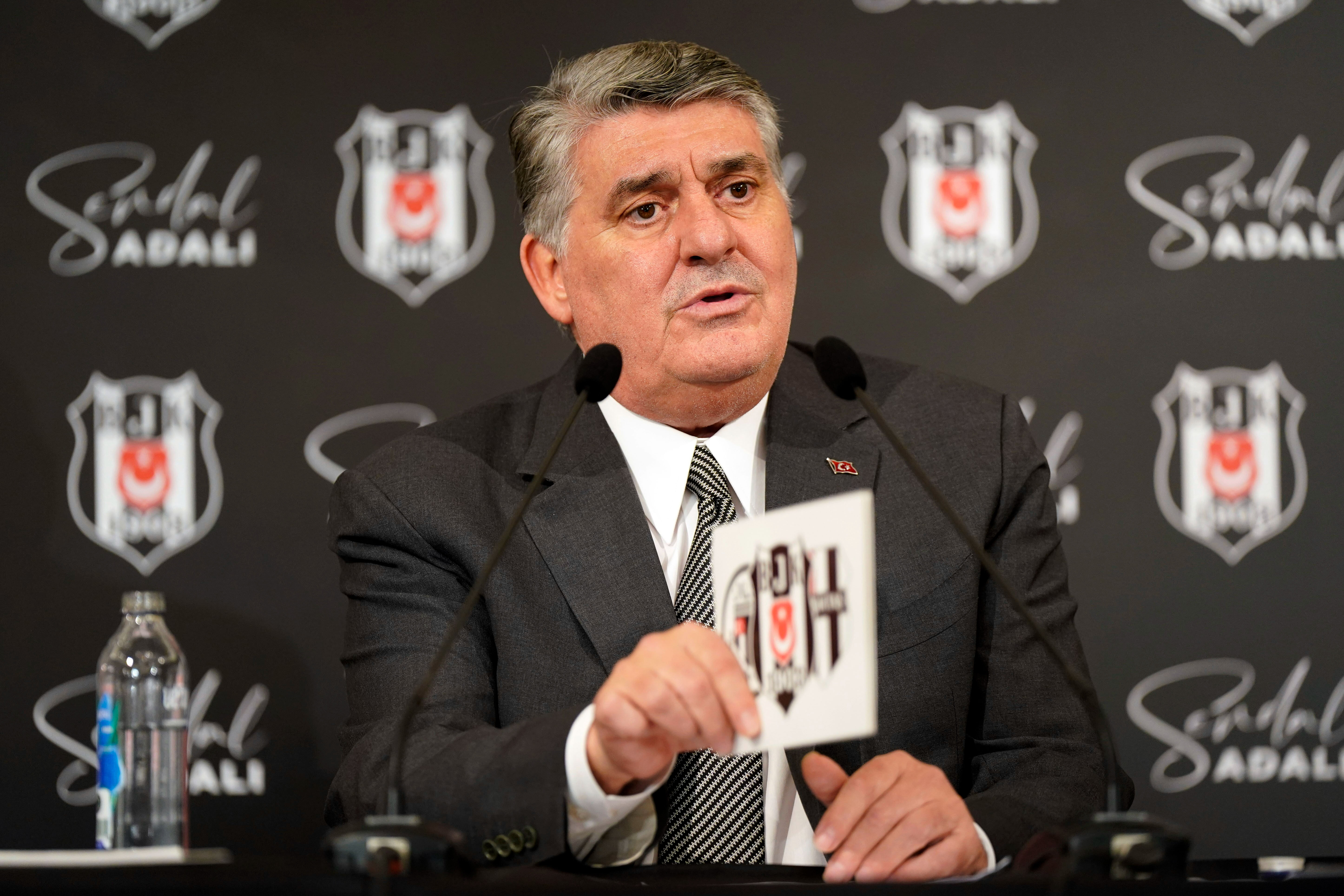 Beşiktaş başkanını seçiyor! Serdal Adalı mı, Hüseyin Yücel mi? - 3. Resim