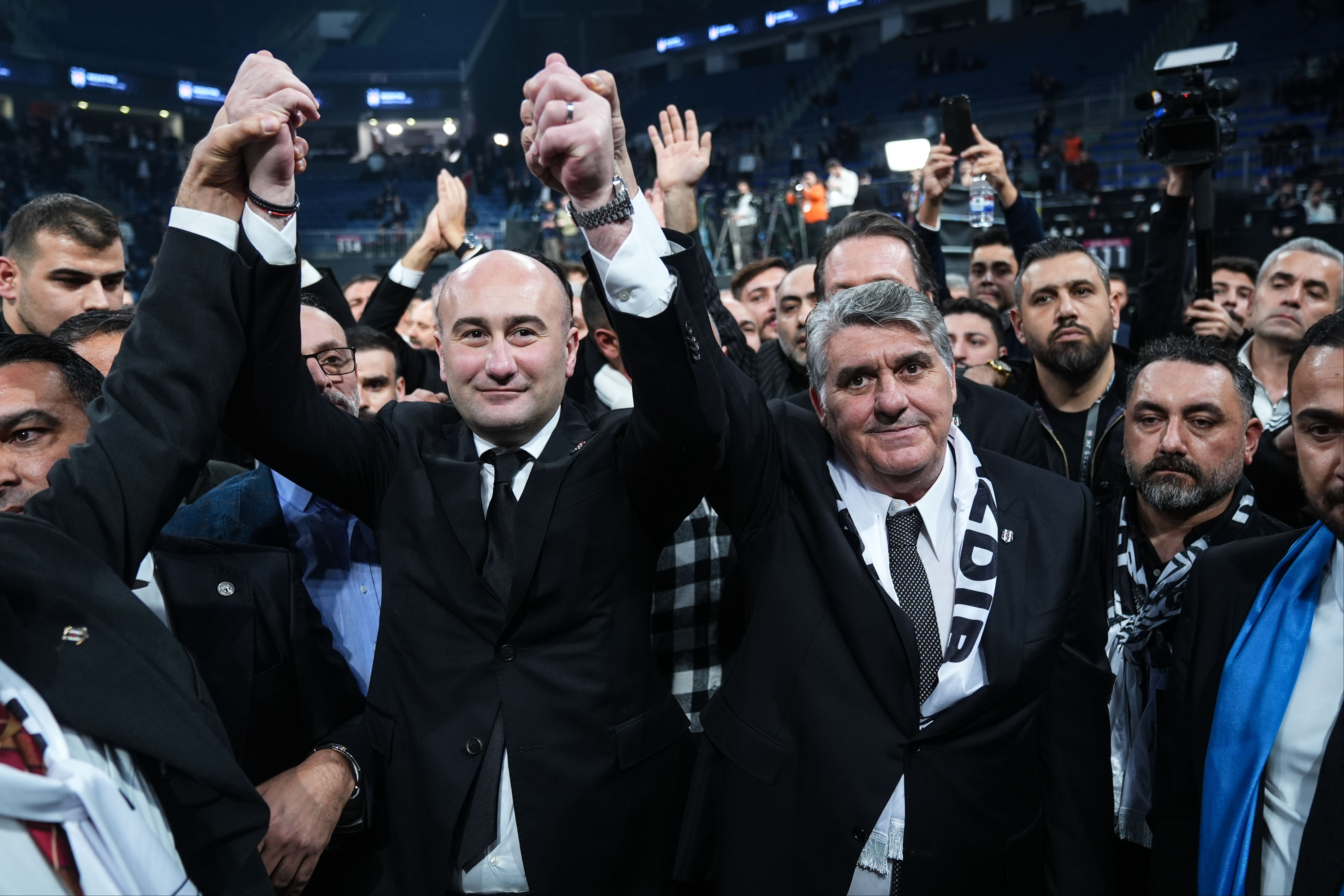 Beşiktaş'ın yeni başkanı belli oluyor! İlk 5 sandıktan sonuçlar geldi - 2. Resim