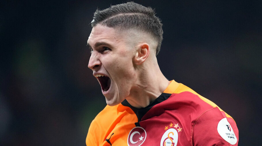 Rolland Sallai'den şampiyonluk açıklaması! Türkiye ve İstanbul'u öve öve bitiremedi - 1. Resim