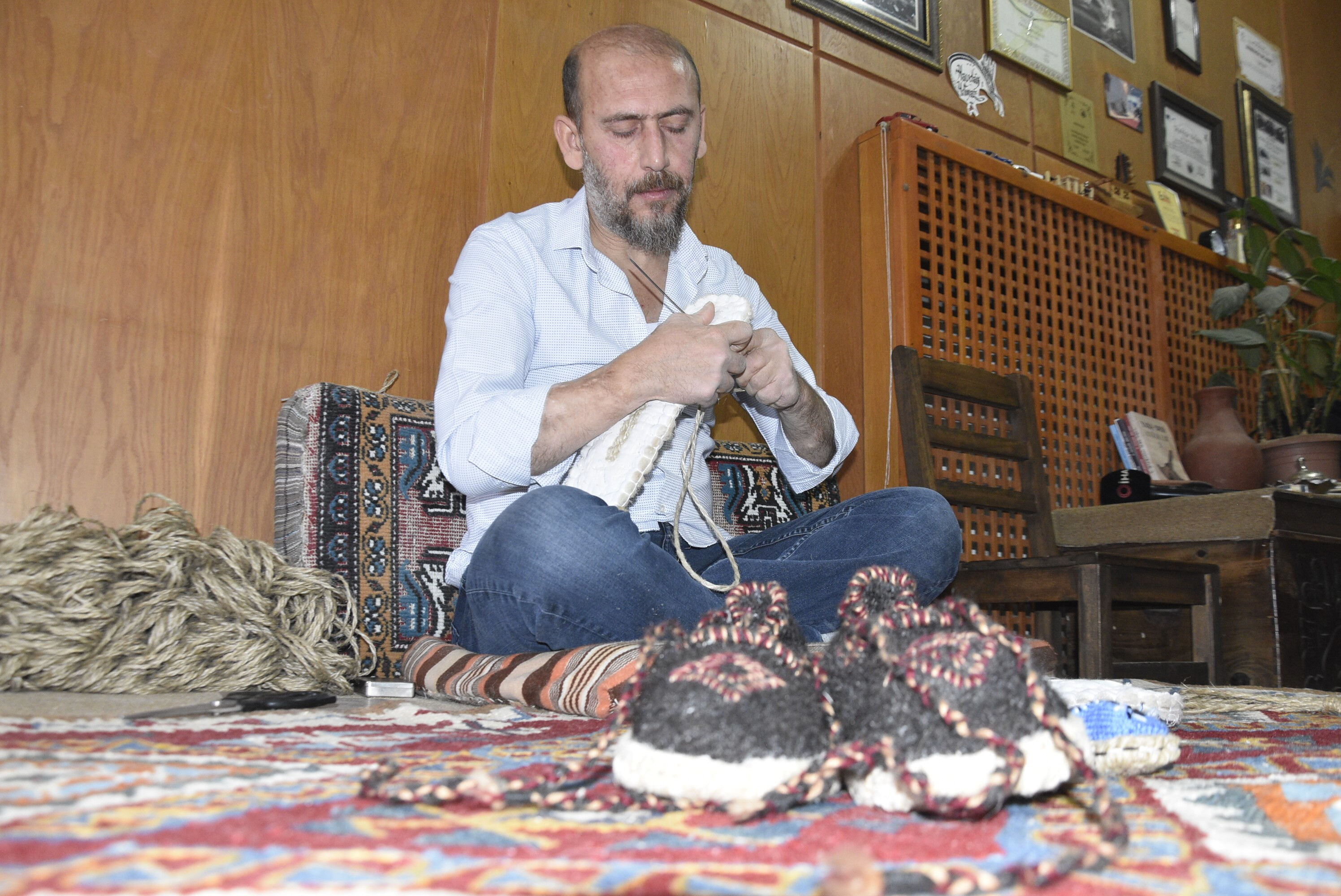 12 aşamadan geçip 5 günde hazırlanıyor! Harik sanatının meyveleri aylarca satılmayı bekliyor - 1. Resim