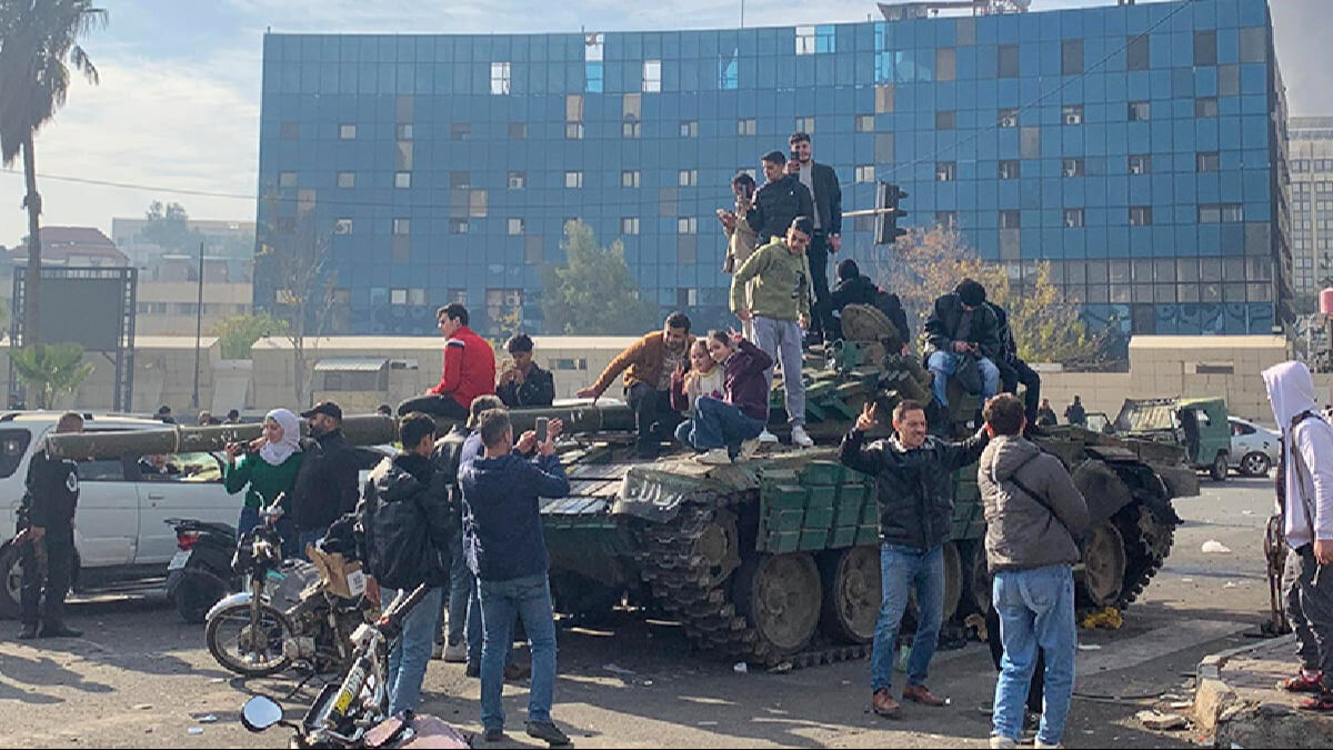 ABD Suriye'ye yönelik yaptırımlarını kaldırıyor! ABD Suriye'ye yönelik yaptırımlarını kaldırıyor! - 2. Resim