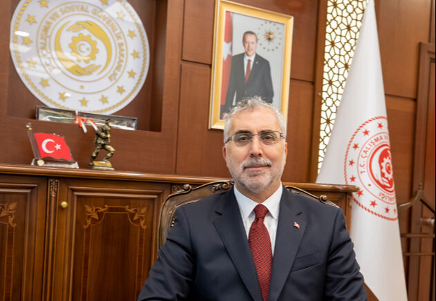 Bakan Vedat Işıkhan'dan belediyelere son çağrı: SGK borçlarını tahsil edeceğiz - 3. Resim