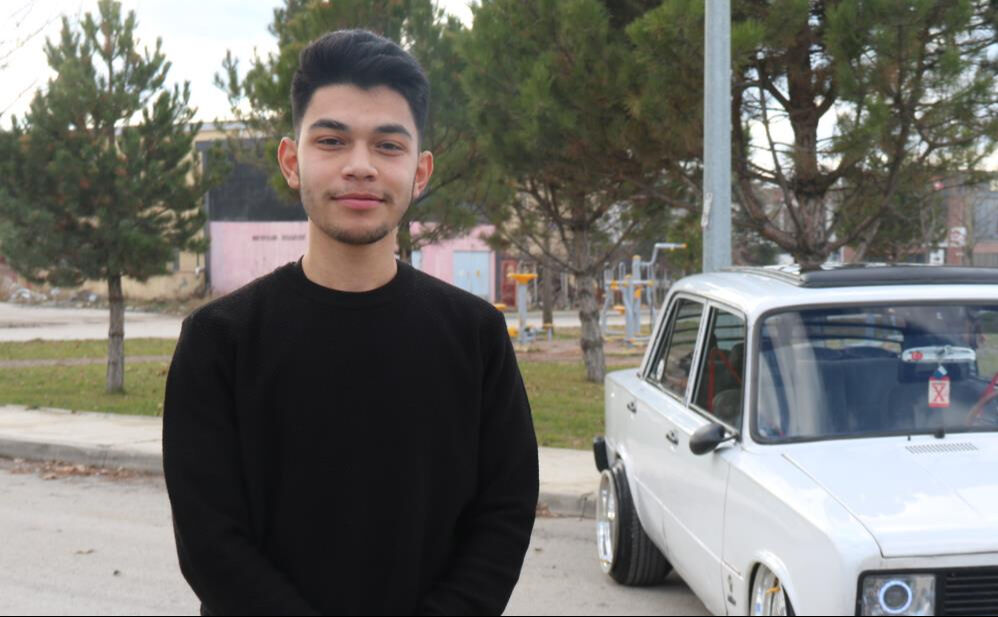 Başıboş köpekler çekim yapan drona saldırdı! Görüntüler şoke etti - 3. Resim