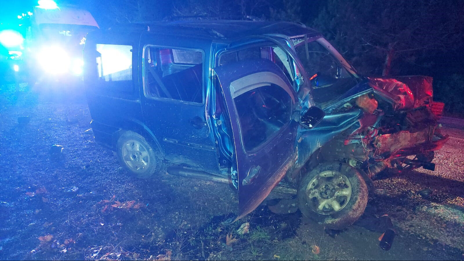 Çanakkale'de feci kaza! Ölü ve yaralılar var Çanakkale'de feci kaza! Ölü ve yaralılar var - 1. Resim