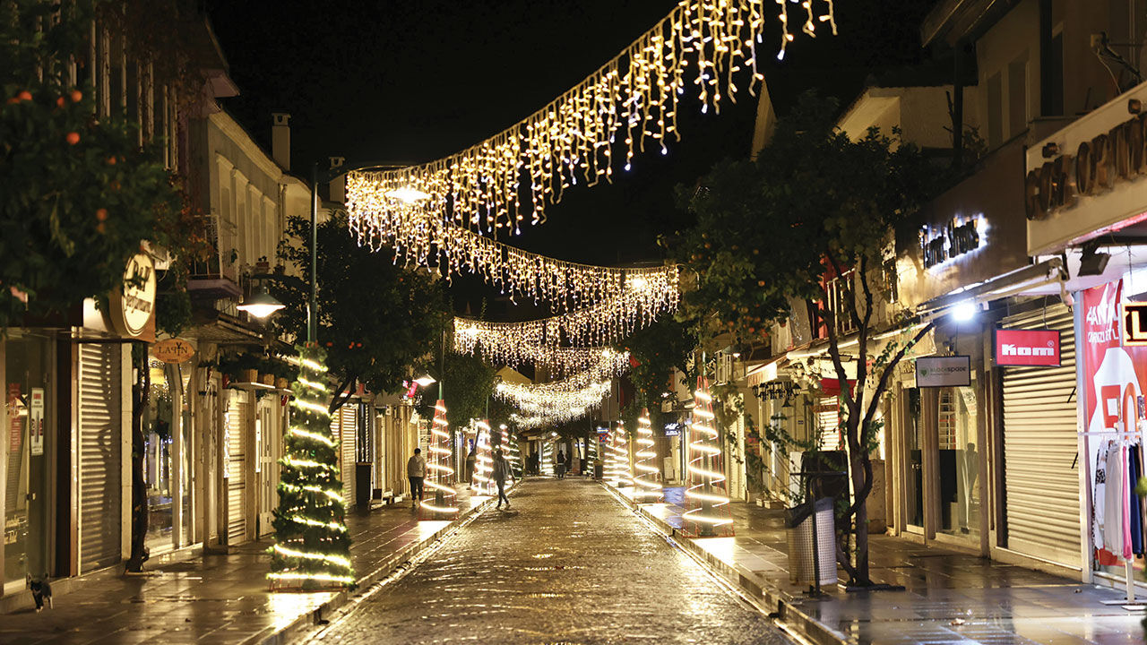 İzmir'in ünlü tatil bölgesi Çeşme'de oteller doldu! Yılbaşı öncesi çılgınlık - 3. Resim