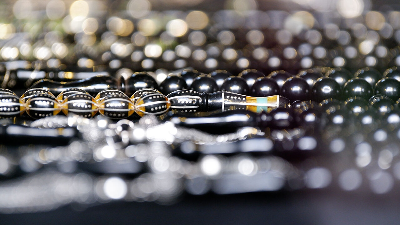 Oltu taşının çağları aşan hikayesi: Havayla temas edince neden sertleşiyor? Oltu taşının çağları aşan hikayesi: - 1. Resim