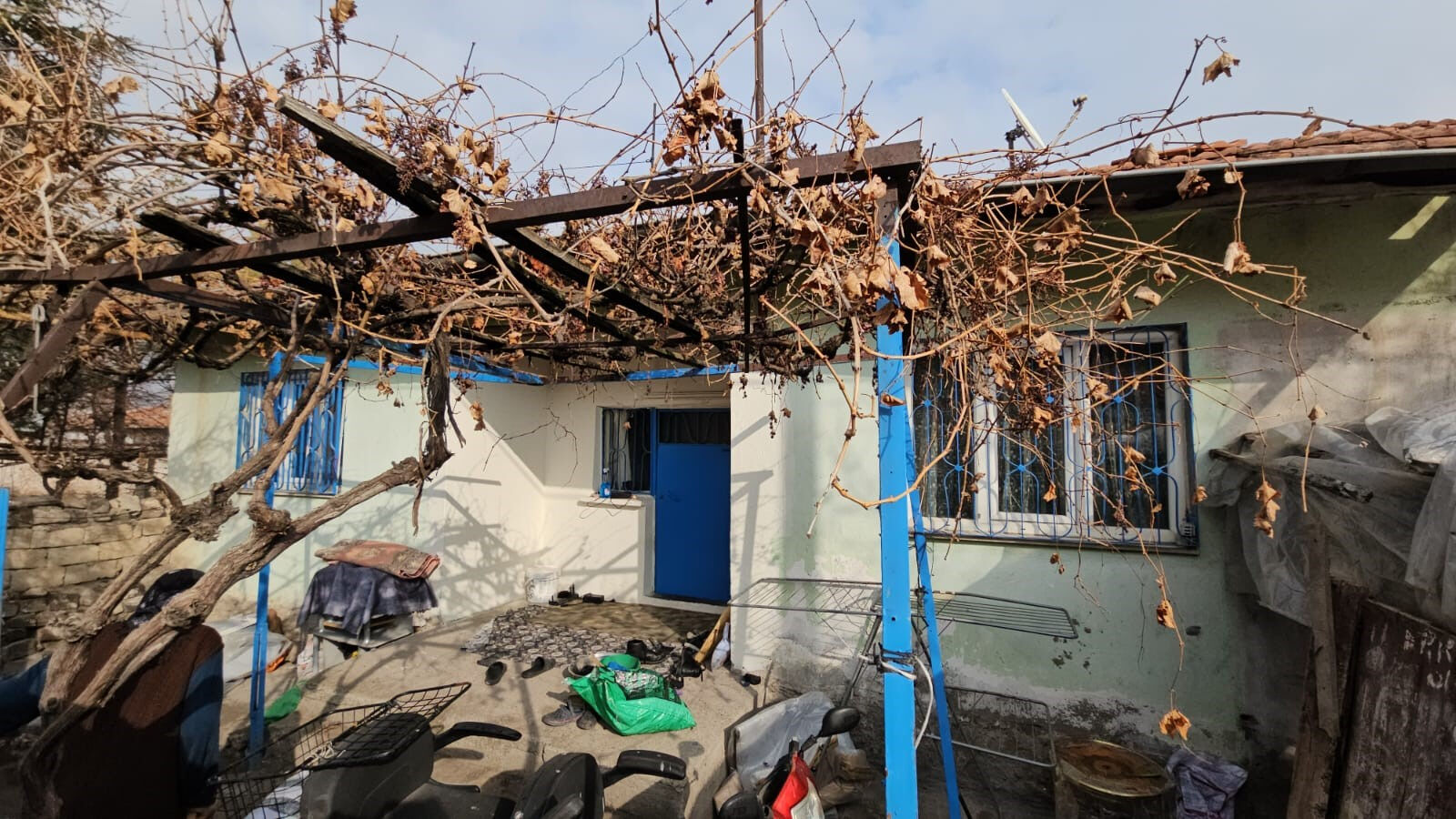 Soba faciası! 2 kardeş öldü, anne ve 3 çocuğu tedavi altına alındı Soba faciası! 2 kardeş öldü, anne ve 3 çocuğu tedavi altına alındı - 1. Resim