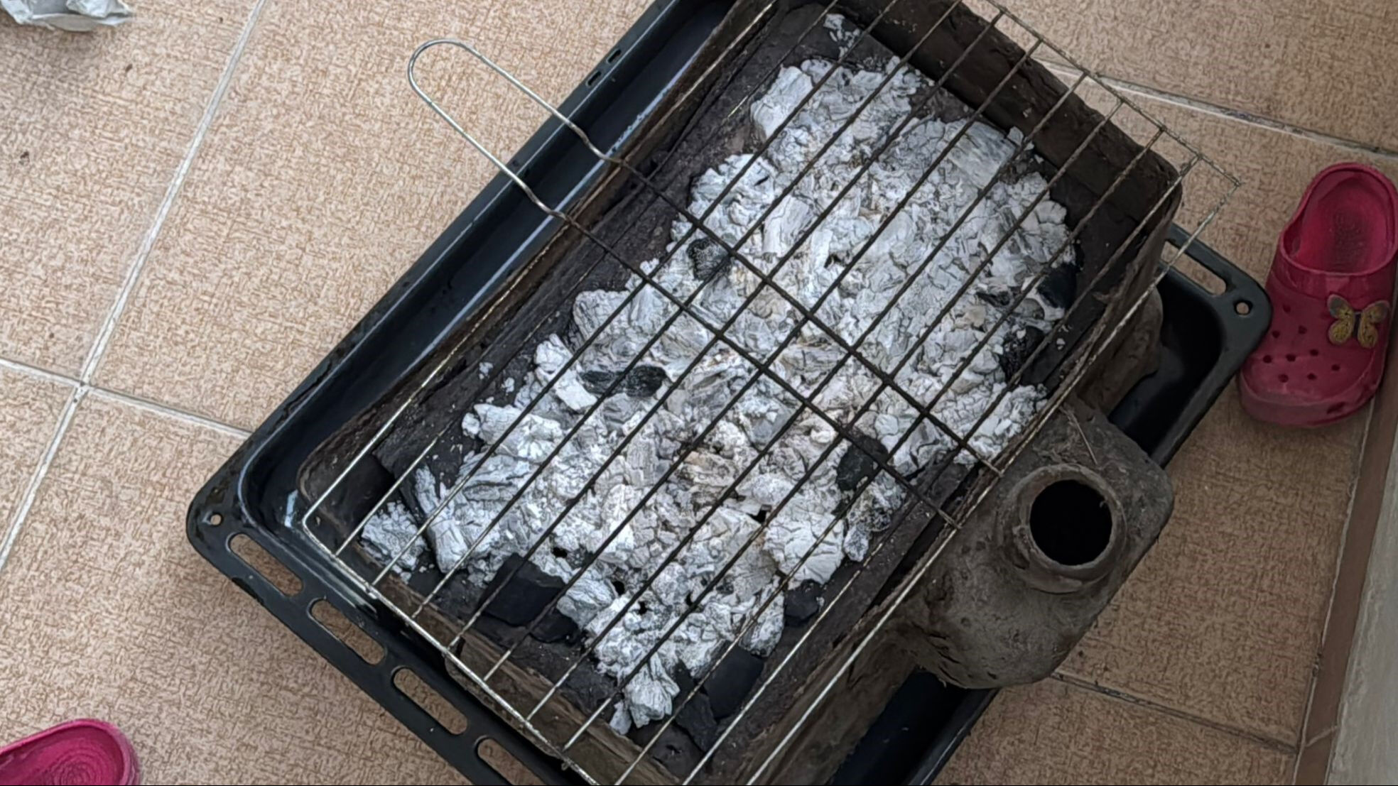 5 kişilik aile ısınmak için evde mangal yaktı: Felaketten uyandıran uyku! - 3. Resim