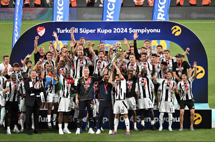 Beşiktaş 2024'e 3 başkan 3 hoca 2 kupa sığdırdı - 2. Resim